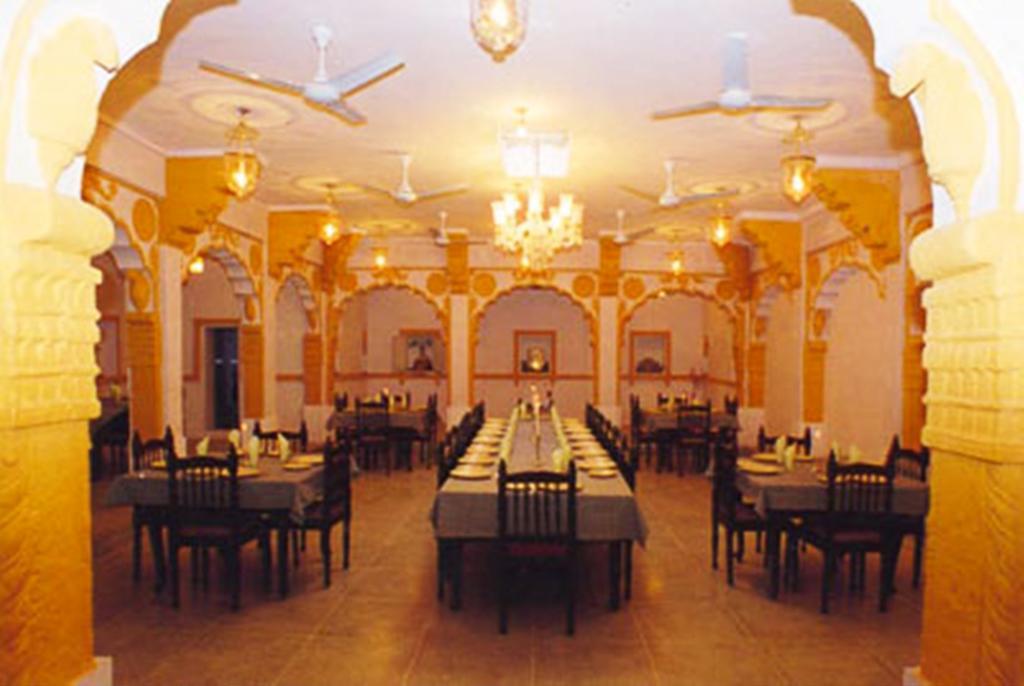V Resorts Jhalamand Garh Jodhpur Jodhpur  Exterior foto